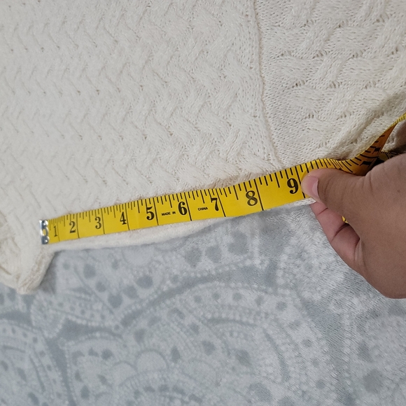 Elegant Cream Sweater Vince Camuto r, petite size M, 57% cotton, turtleneck - Picture 7 of 8